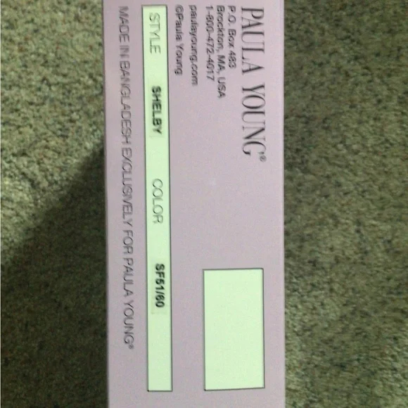 Brand new in box. Never worn.
Shelby style wig.
Gray color 51/60 Silvery moon. - Picture 5 of 6